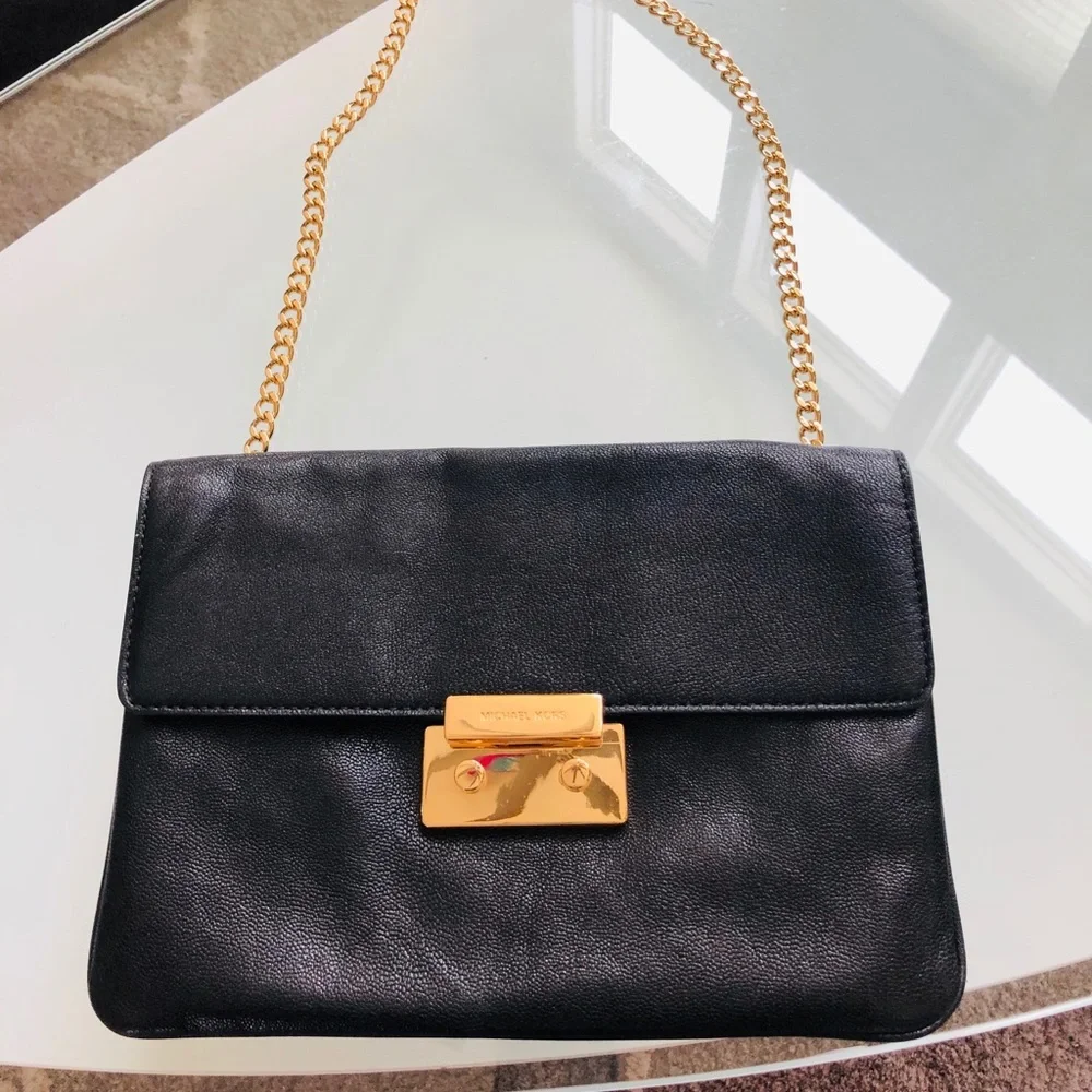 Authentic Michael Kors shoulder bag‎